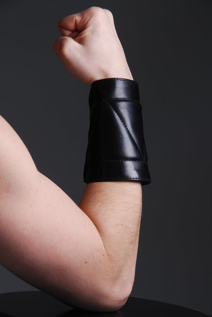 Gauntlet Wristband Padded Design